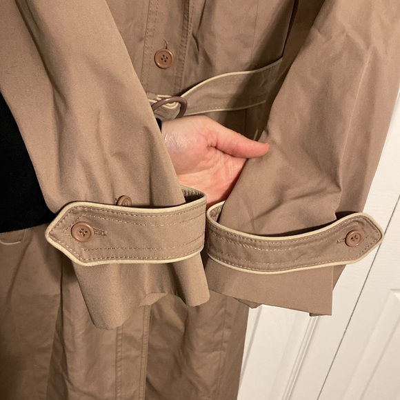 Vintage Mauve Rain Jacket - Picture 5 of 9